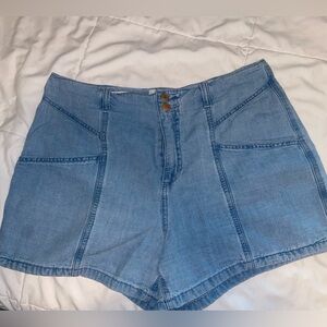 Universal Thread Blue Jean Shorts High-Waisted Relaxed Fit